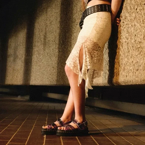 Dr Martens Voss II Stylish Platform Sandals for Women - Picture 2 of 7